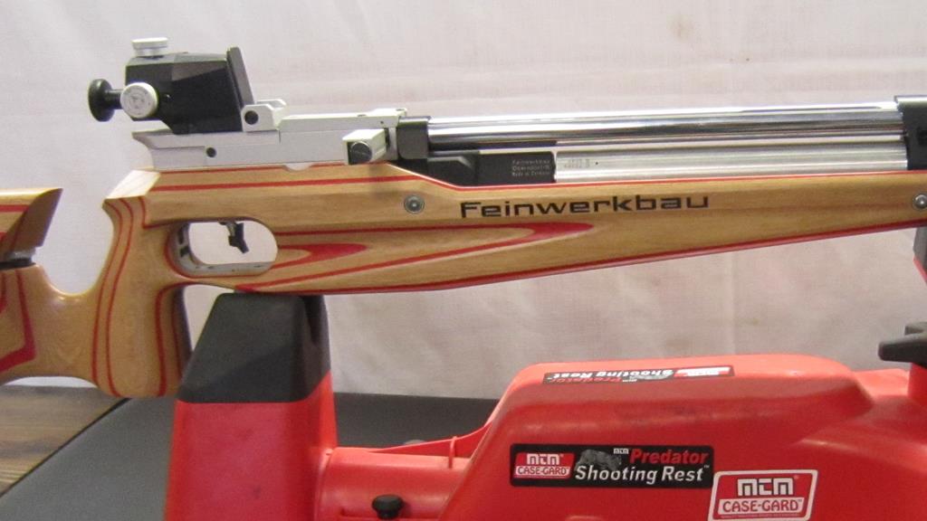 FEINWERKBAU